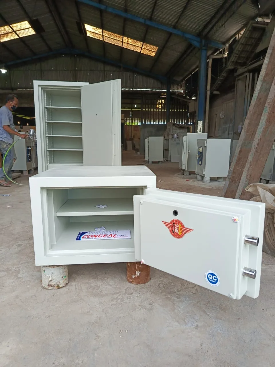 Brankas rumah tahan api tipe Regel 1a uk T37 x L50 x D46