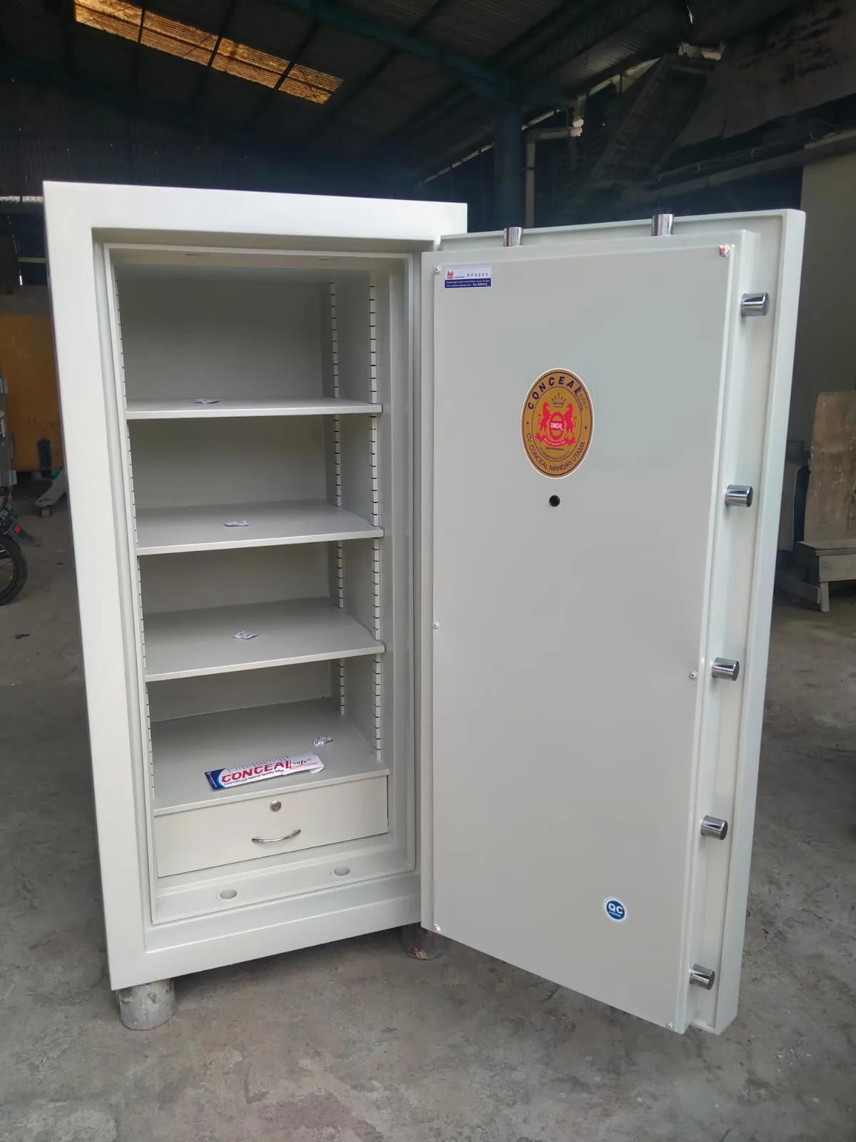Brankas bank tipe Perfection 5 uk T150 x L75 x D80cm