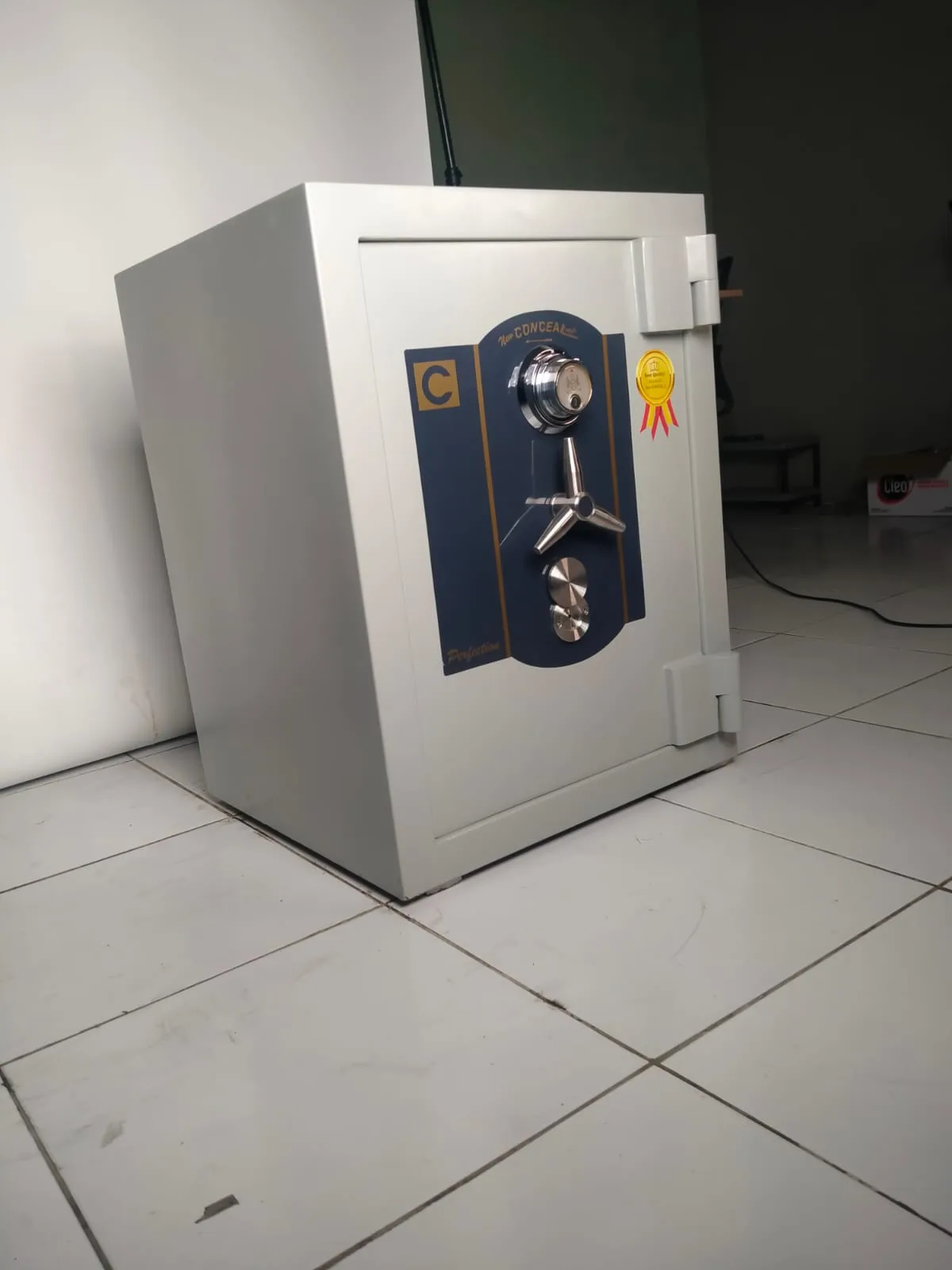Brankas rumah tahan api tipe Perfection 3 uk T85 x L55 x D52cm